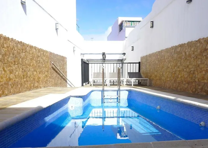 San Clemente With Pool & Wi-fi Сasa de vacaciones Caleta de Interián